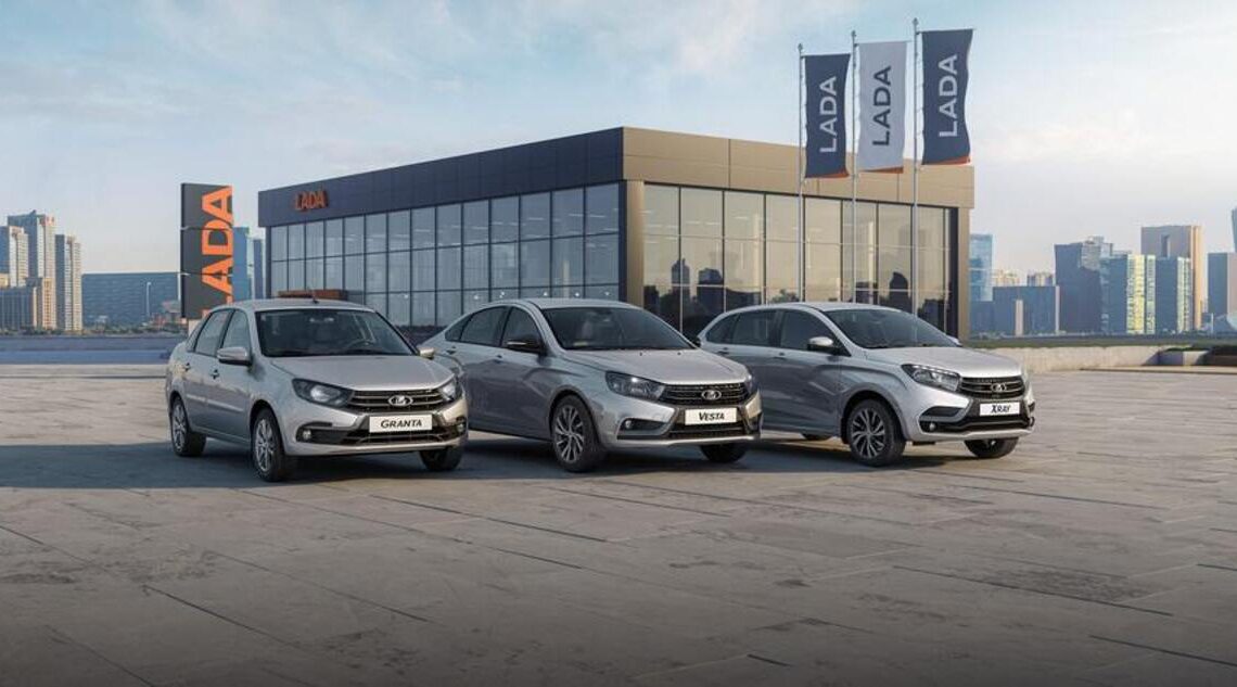 АвтоВАЗ запустит на двух заводах производство четырех новинок Lada до 2025 года